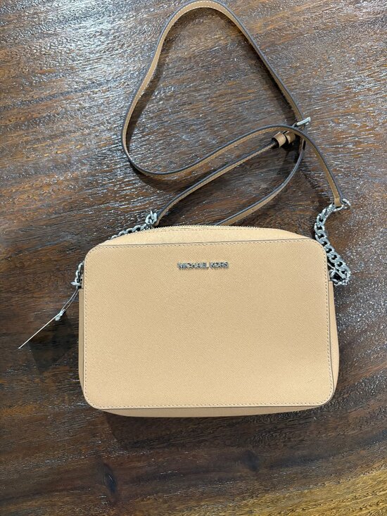 Michael Kors Handbags - Michael Kors Jet Set Item LG EW Crossbody Peanut Light Carmel in color NEW